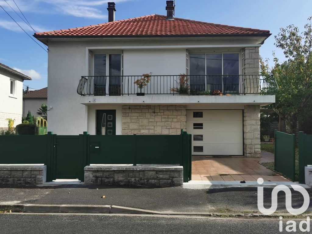 Achat maison à vendre 2 chambres 150 m² - Brive-la-Gaillarde