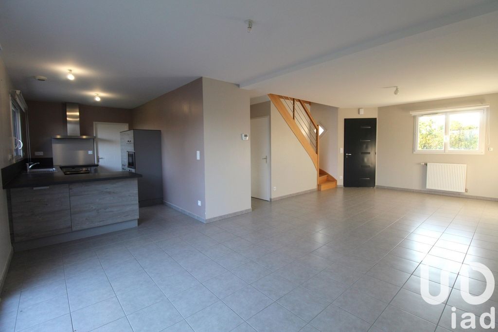 Achat maison à vendre 4 chambres 140 m² - La Milesse