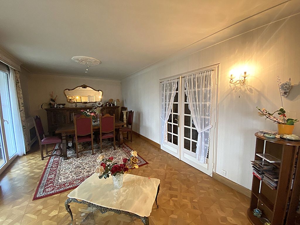 Achat maison à vendre 6 chambres 139 m² - Landivisiau