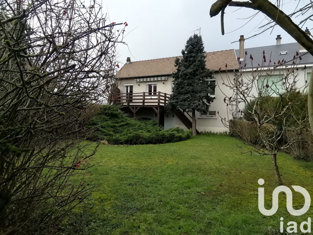 Achat maison à vendre 3 chambres 99 m² - Châteauroux