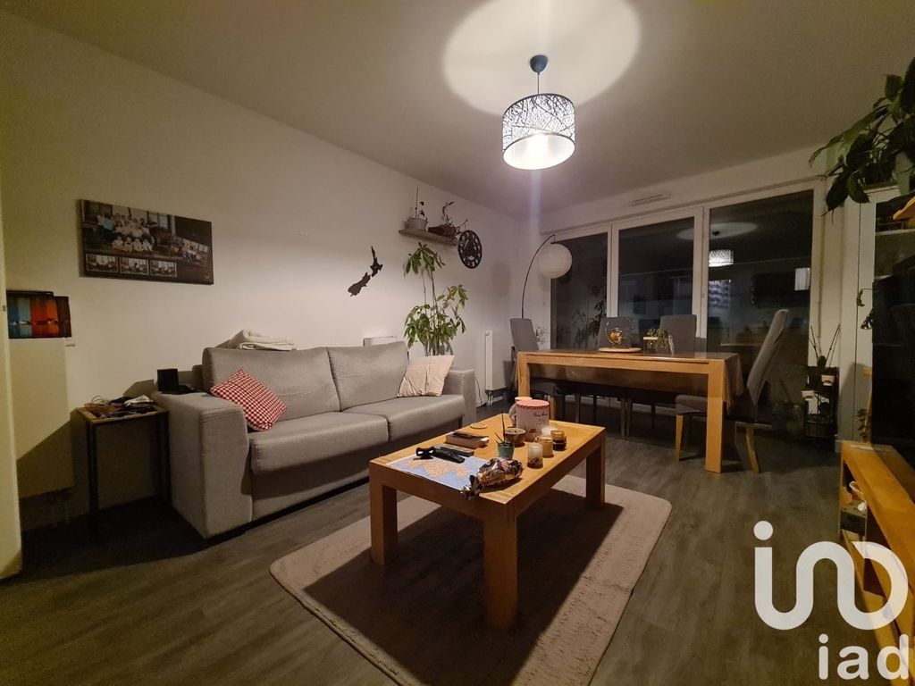 Achat appartement à vendre 4 pièces 74 m² - Fosses