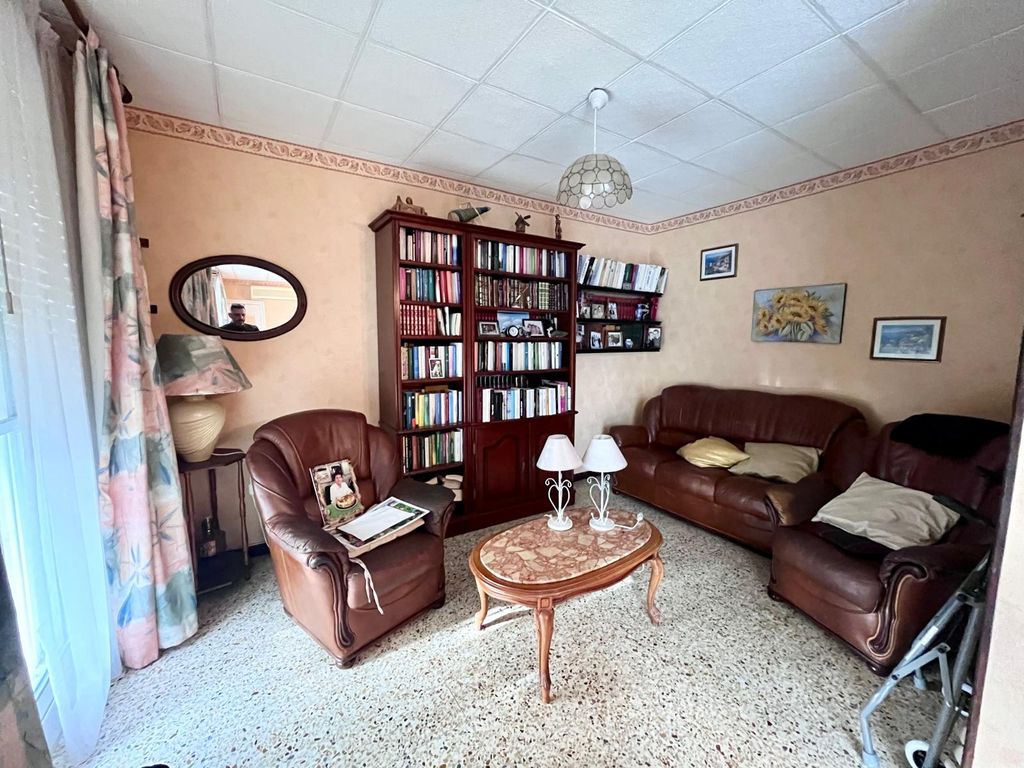 Achat appartement à vendre 4 pièces 72 m² - Marignane