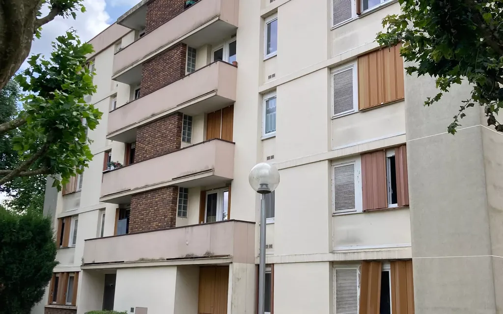 Achat appartement à vendre 4 pièces 83 m² - Saint-Ouen-l'Aumône