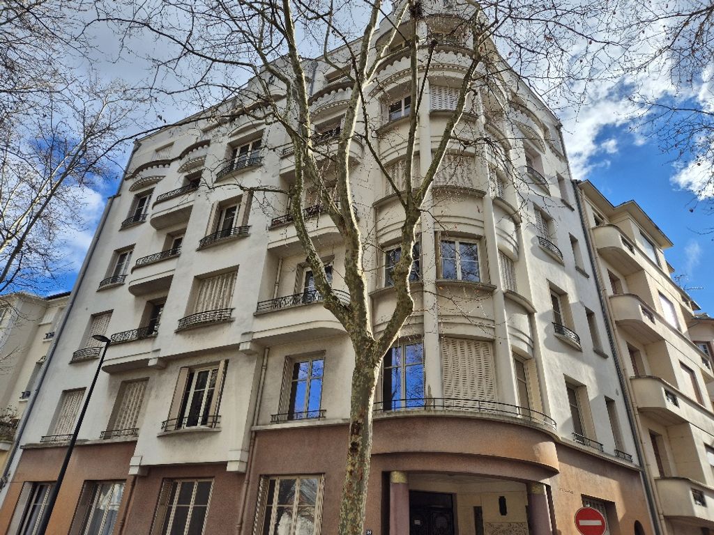 Achat appartement à vendre 4 pièces 69 m² - Vichy