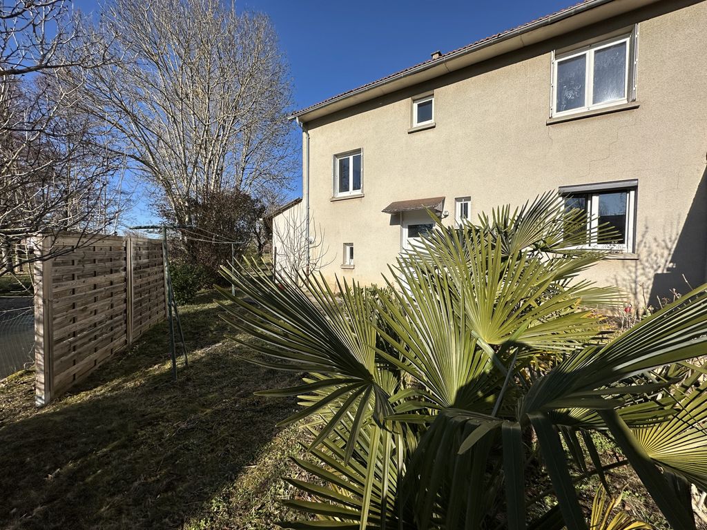 Achat maison à vendre 4 chambres 120 m² - Arpajon-sur-Cère