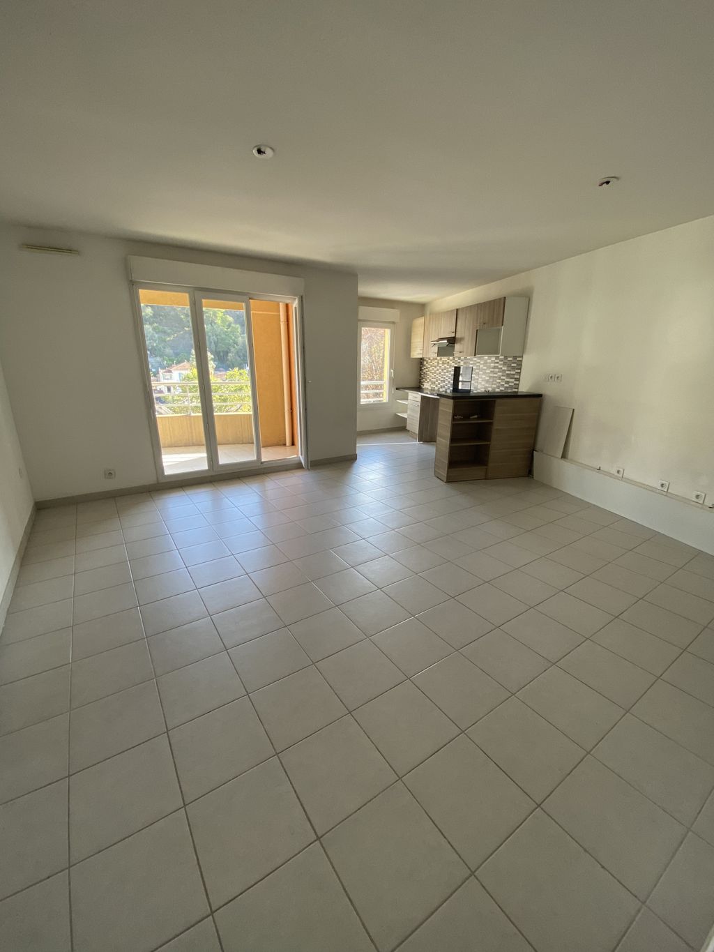 Achat appartement à vendre 3 pièces 68 m² - Saint-André-de-la-Roche