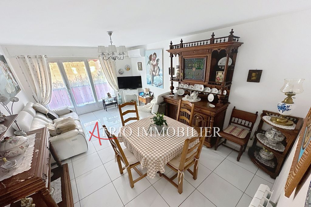 Achat appartement à vendre 3 pièces 65 m² - Saint-Laurent-du-Var