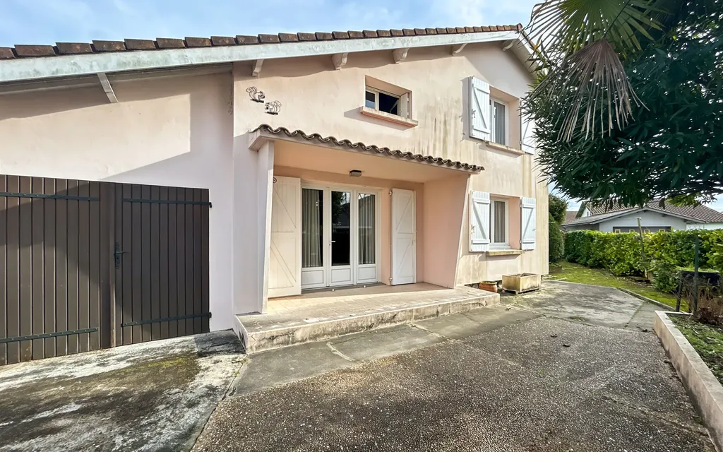 Achat maison à vendre 4 chambres 102 m² - Mont-de-Marsan