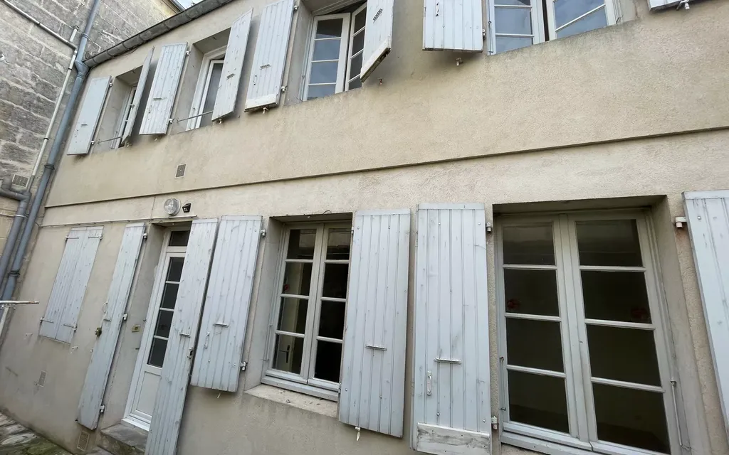 Achat appartement à vendre 3 pièces 60 m² - Rochefort