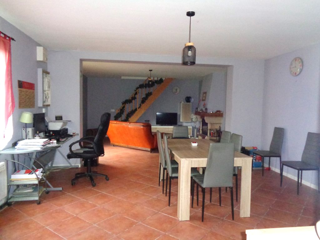 Achat maison à vendre 4 chambres 179 m² - Mont-de-Marsan