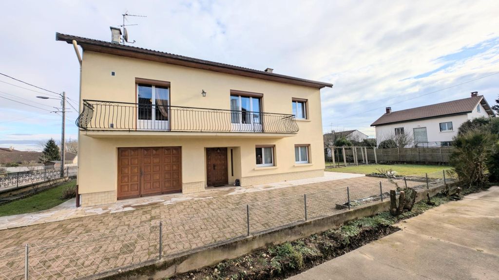 Achat maison à vendre 4 chambres 158 m² - Bourg-en-Bresse