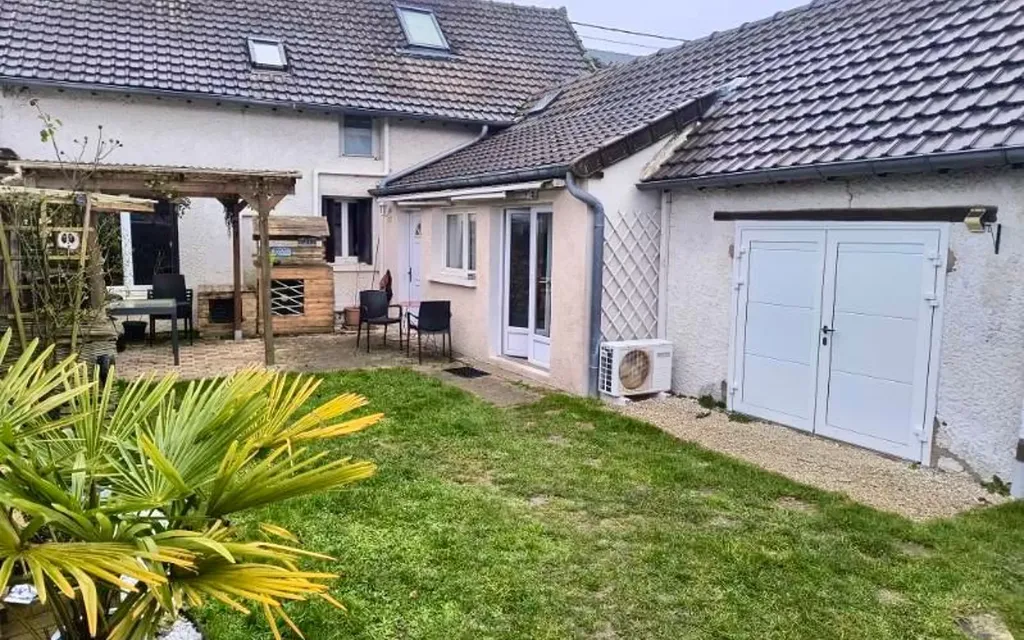 Achat maison à vendre 3 chambres 89 m² - Saint-Remy-en-l'Eau