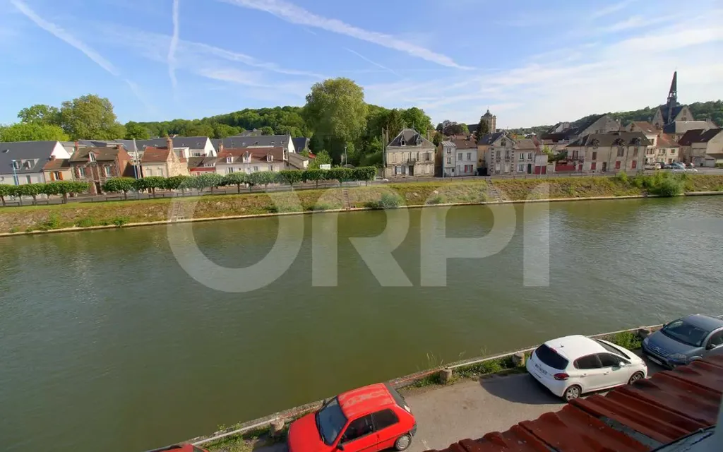 Achat appartement à vendre 2 pièces 50 m² - Pont-Sainte-Maxence