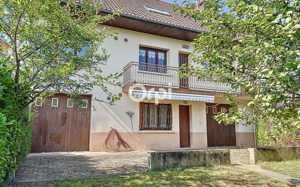 Achat maison à vendre 5 chambres 168 m² - Montluçon