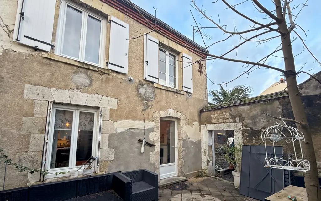 Achat maison à vendre 2 chambres 64 m² - Orléans