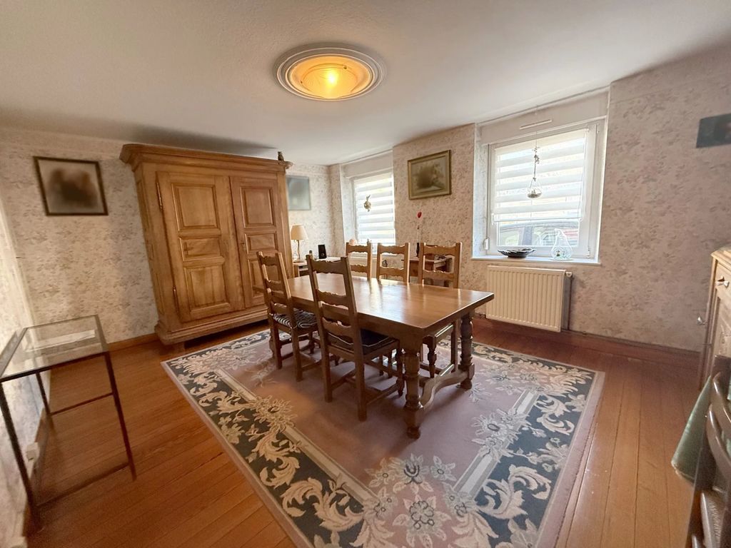 Achat maison à vendre 4 chambres 137 m² - Rettel