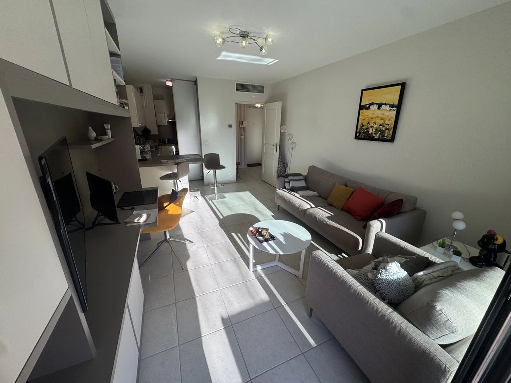 Achat appartement à vendre 2 pièces 46 m² - Antibes