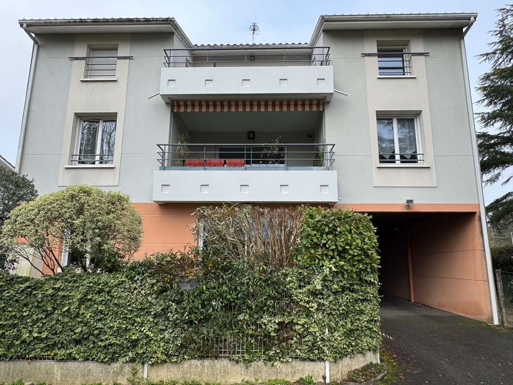 Achat appartement à vendre 3 pièces 71 m² - Mérignac