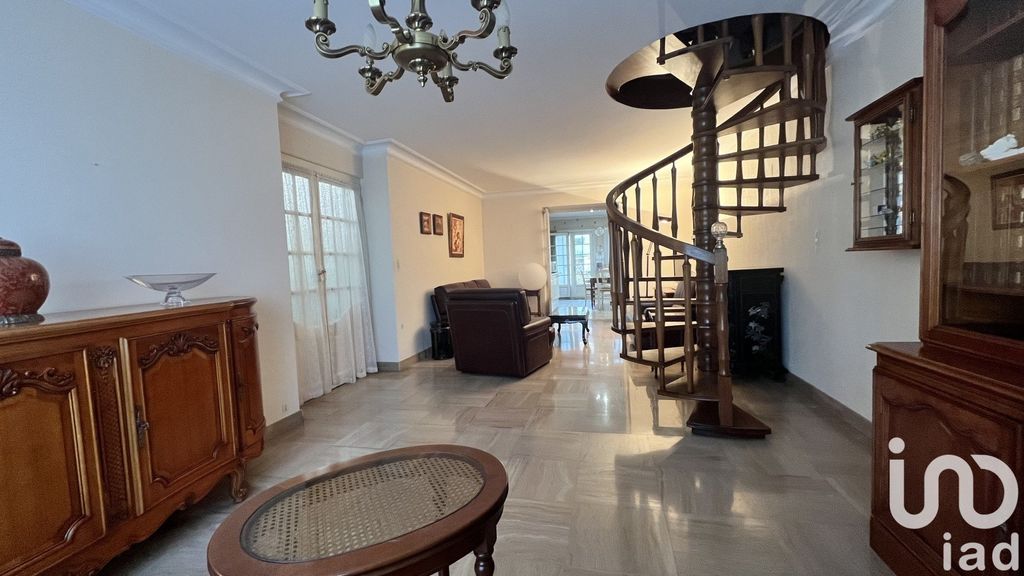 Achat maison à vendre 4 chambres 175 m² - Le Mans