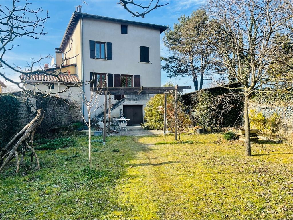 Achat maison à vendre 3 chambres 152 m² - Peyrins