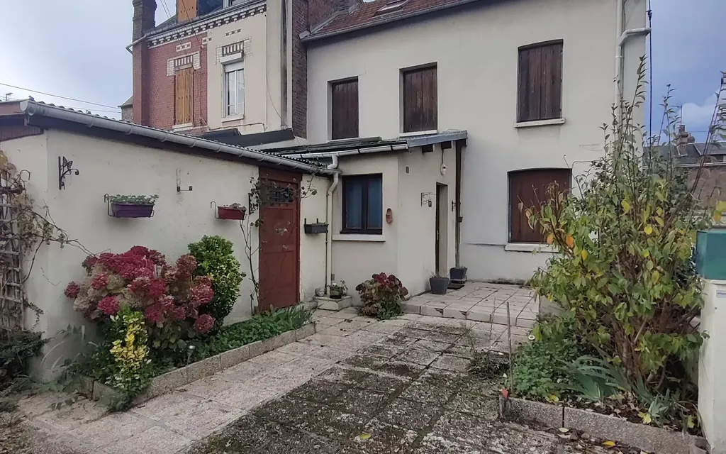 Achat maison à vendre 4 chambres 79 m² - Sotteville-lès-Rouen