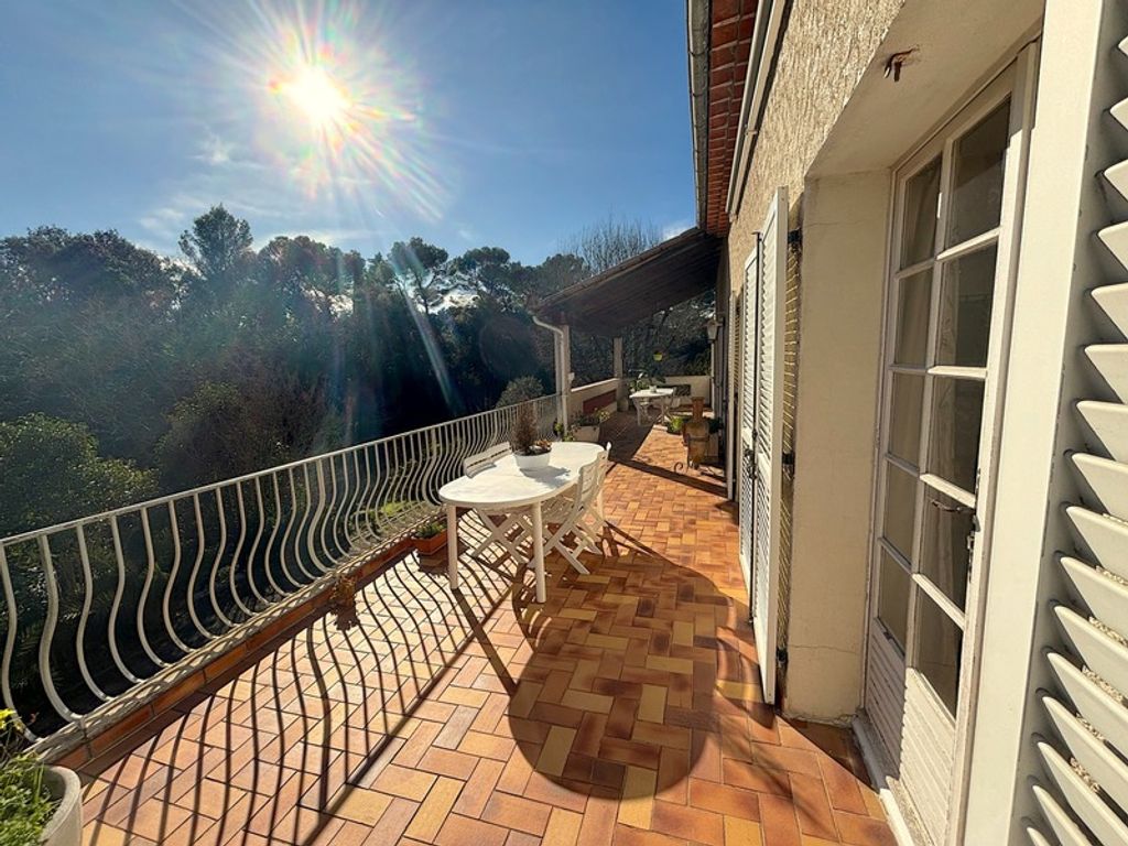 Achat maison à vendre 4 chambres 160 m² - Mougins