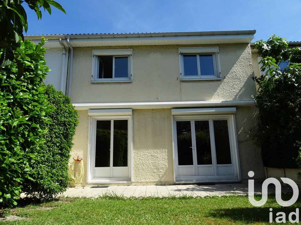 Achat maison à vendre 3 chambres 82 m² - Bondoufle