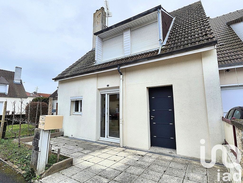 Achat maison à vendre 5 chambres 122 m² - Saint-Memmie