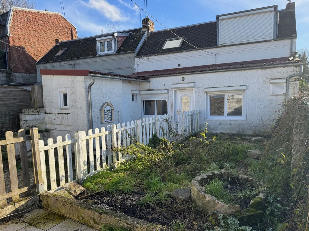 Achat maison à vendre 2 chambres 69 m² - Le Cateau-Cambrésis