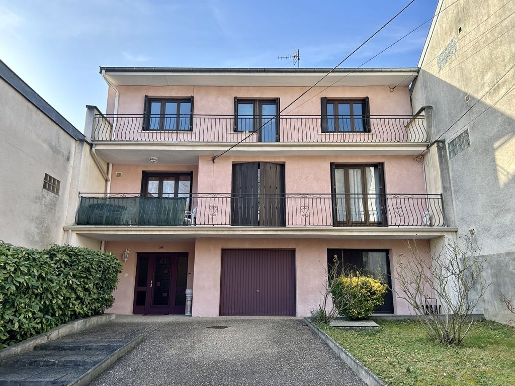 Achat maison à vendre 5 chambres 168 m² - Neuves-Maisons