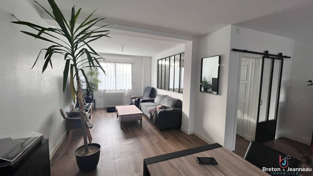 Achat maison à vendre 2 chambres 98 m² - Laval