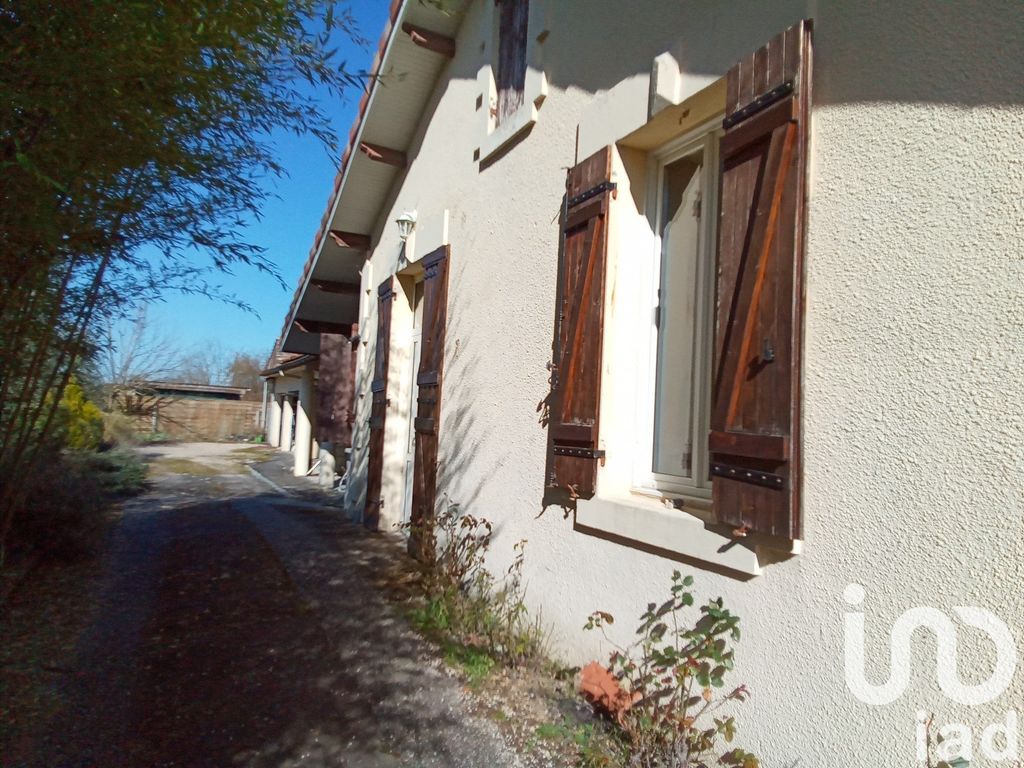 Achat maison à vendre 4 chambres 140 m² - Les Églisottes-et-Chalaures