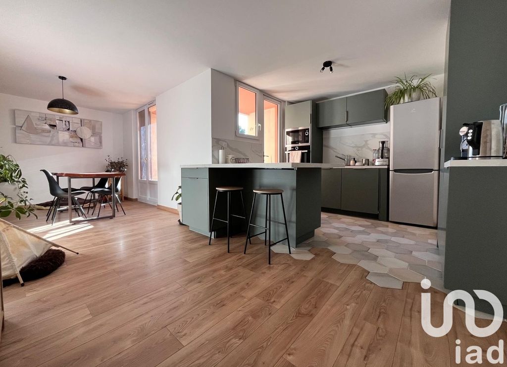 Achat appartement à vendre 5 pièces 93 m² - Aix-en-Provence