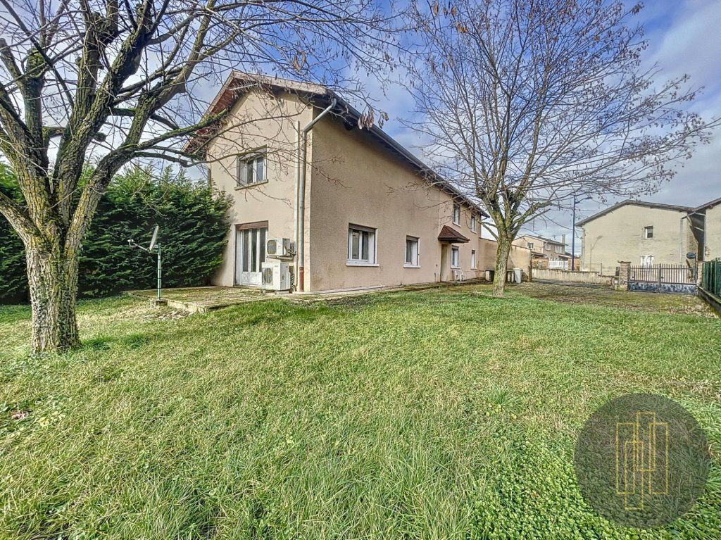 Achat maison à vendre 4 chambres 173 m² - Colombier-Saugnieu