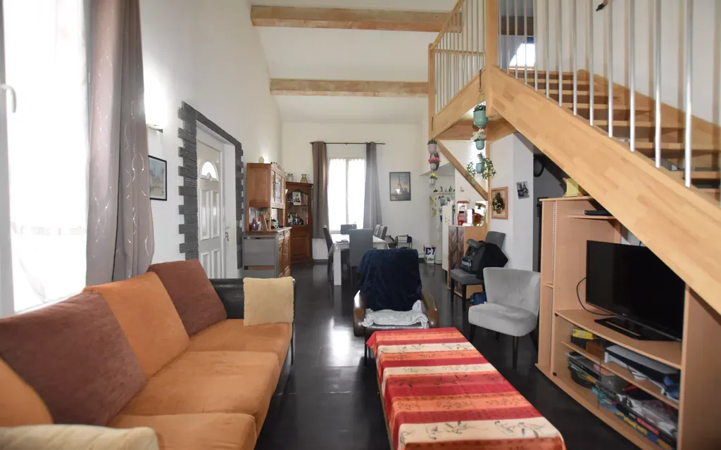 Achat maison à vendre 3 chambres 87 m² - Nîmes