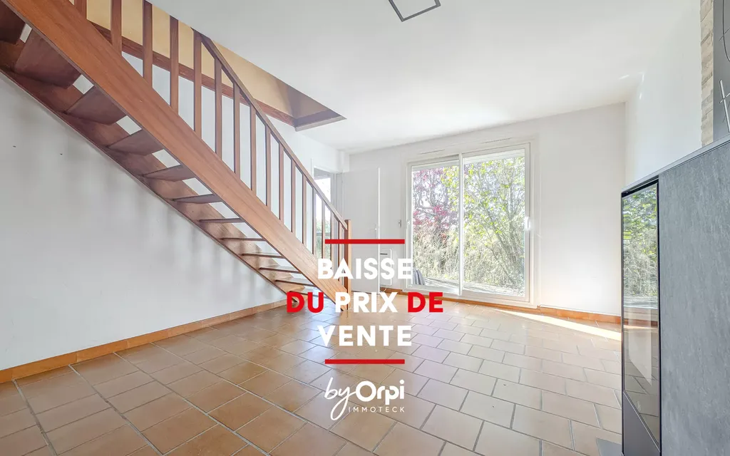 Achat maison à vendre 3 chambres 98 m² - Arpajon-sur-Cère