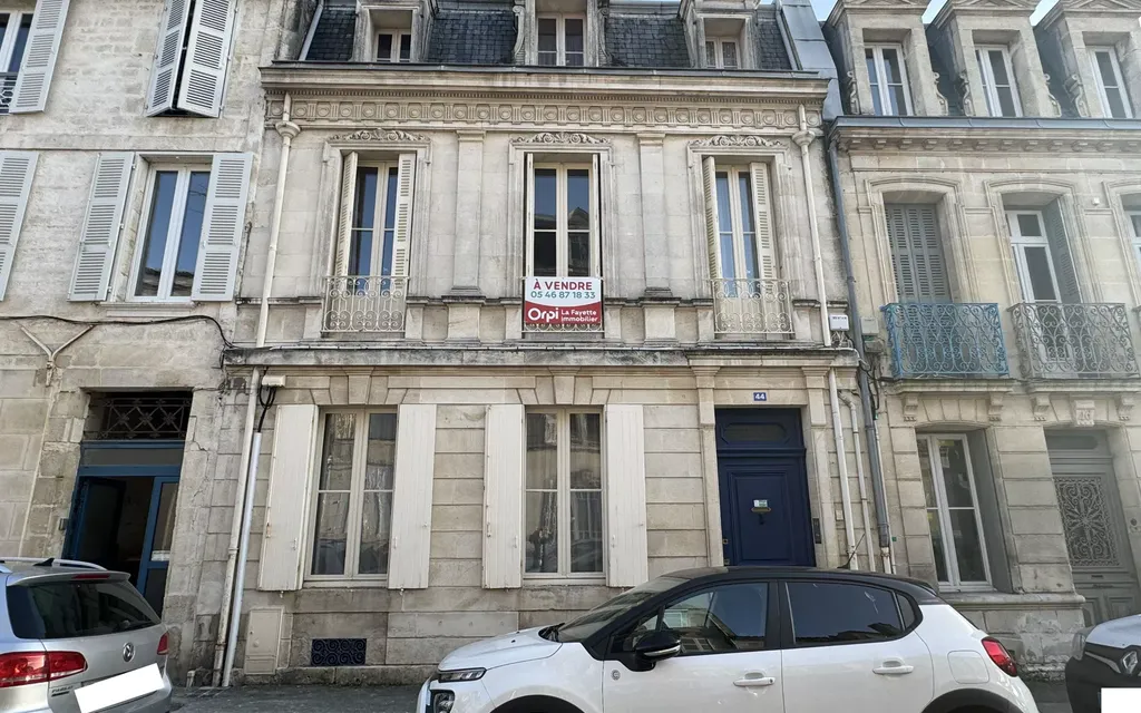 Achat maison à vendre 5 chambres 237 m² - Rochefort