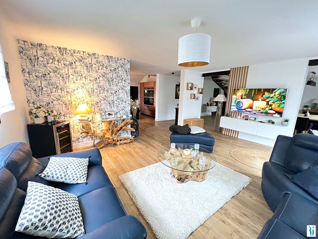 Achat maison à vendre 6 chambres 220 m² - Saint-Léger-du-Bourg-Denis