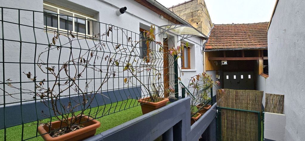 Achat maison à vendre 3 chambres 128 m² - Longueil-Annel