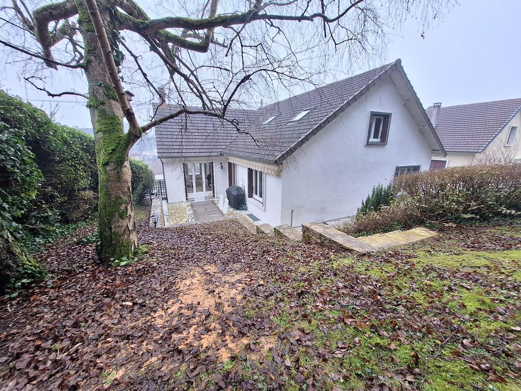 Achat maison à vendre 4 chambres 151 m² - Beauvais