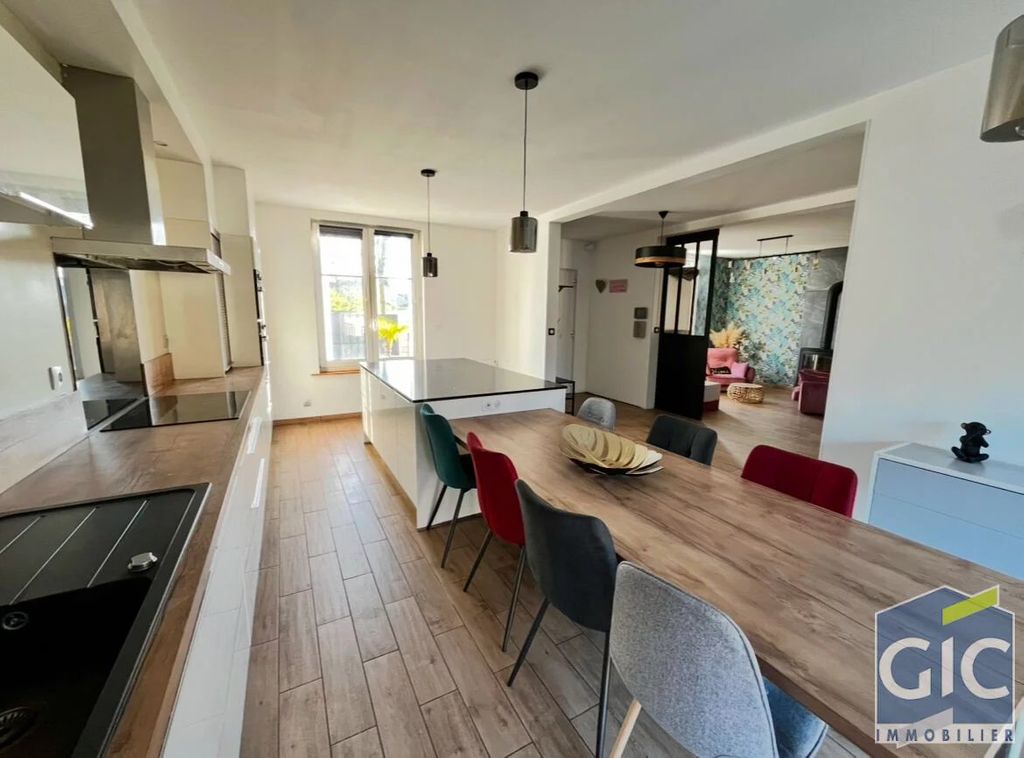 Achat maison à vendre 4 chambres 146 m² - Villers-Bocage