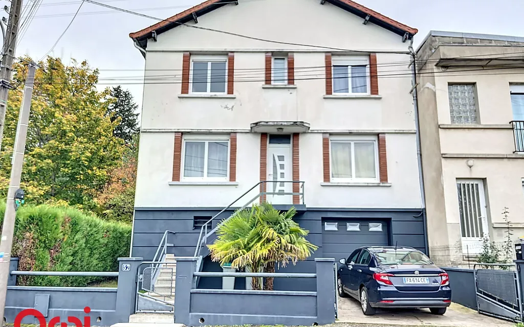 Achat maison à vendre 4 chambres 122 m² - Lavault-Sainte-Anne