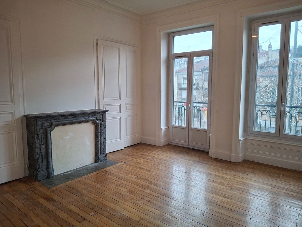 Achat appartement à vendre 3 pièces 74 m² - Rive-de-Gier