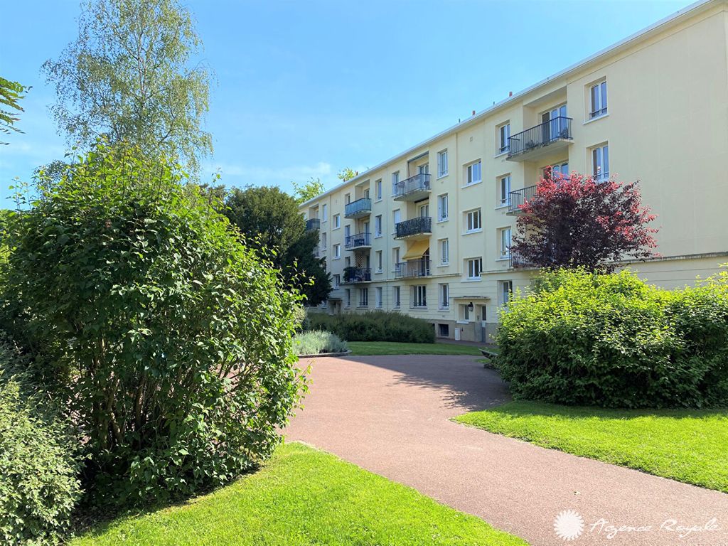 Achat appartement à vendre 5 pièces 96 m² - Saint-Germain-en-Laye