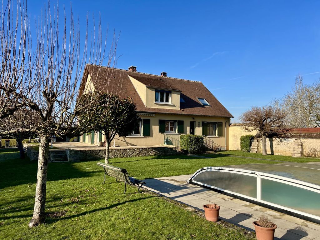 Achat maison à vendre 6 chambres 176 m² - Saint-Georges-sur-Baulche