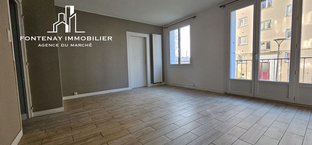 Achat appartement à vendre 6 pièces 81 m² - Fontenay-le-Comte