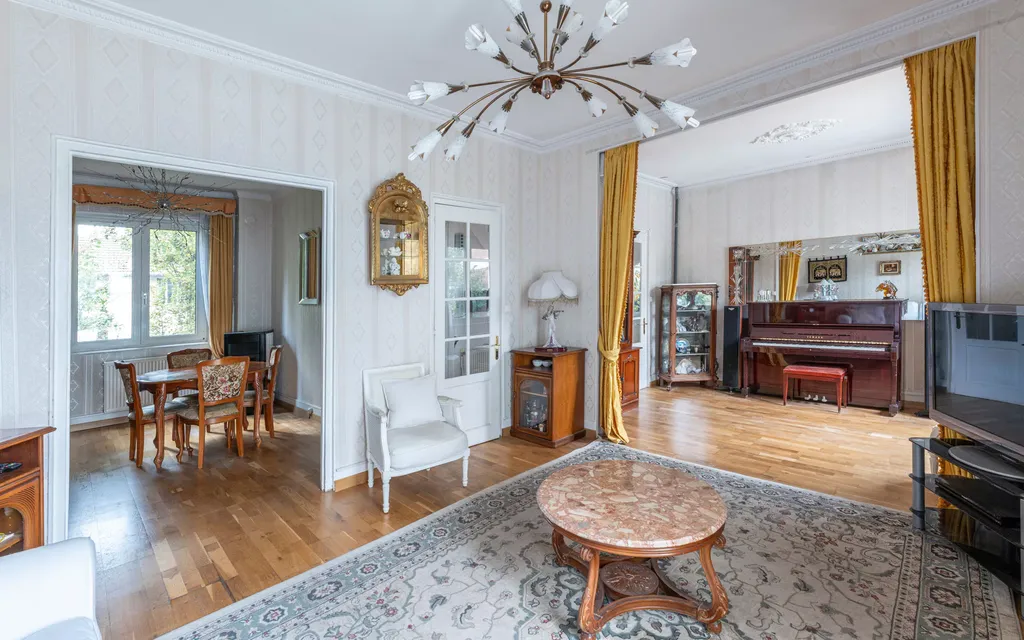 Achat maison à vendre 6 chambres 183 m² - Sèvres