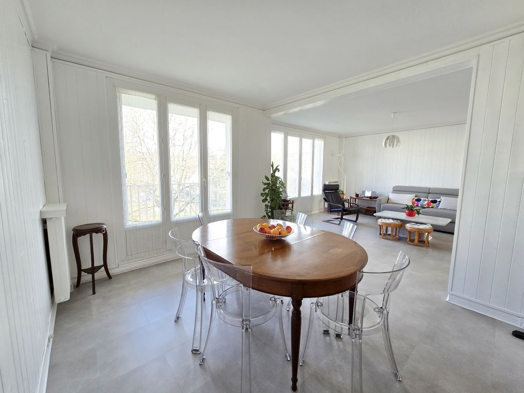 Achat appartement à vendre 5 pièces 97 m² - Le Plessis-Trévise