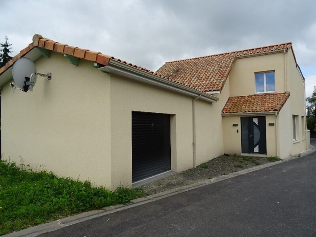 Achat maison à vendre 3 chambres 119 m² - Mornac