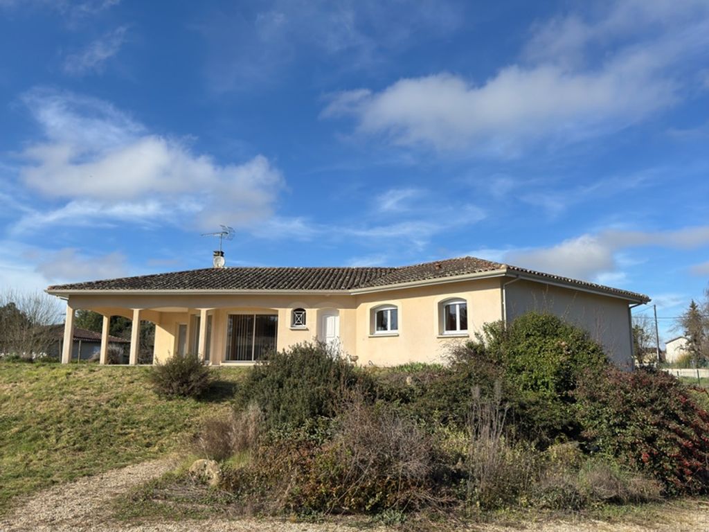 Achat maison à vendre 4 chambres 152 m² - Sauveterre-de-Guyenne